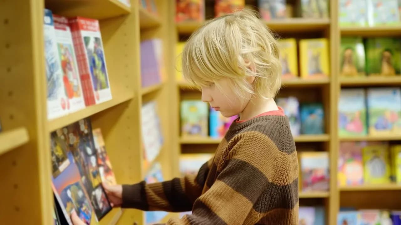 Czy komiks to książka? Odkryj różnice i podobieństwa między nimi Czy komiks to książka? Odkryj różnice i podobieństwa między nimi