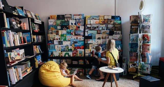 Motyw rodziny w literaturze: różnorodność i znaczenie w kulturze Motyw rodziny w literaturze: różnorodność i znaczenie w kulturze